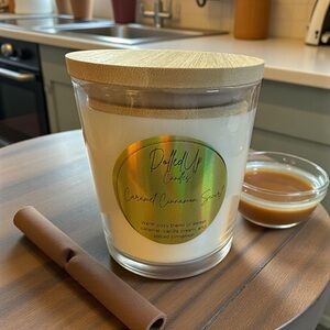 Caramel Cinnamon Swirl 9oz Soy Candle • Caramel • Cinnamon • Vanilla